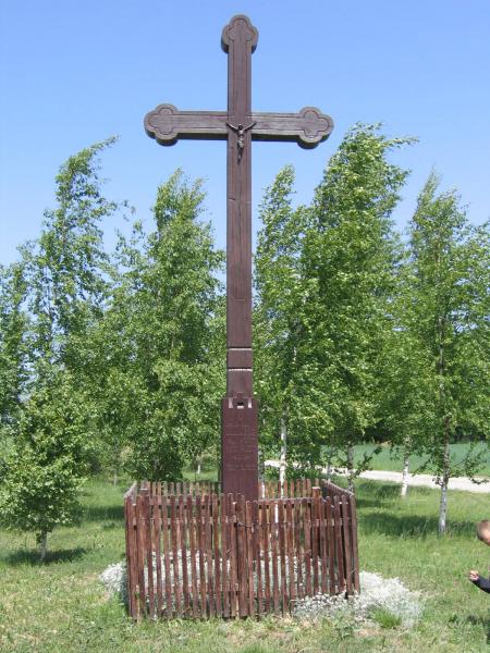 Kryžius Sindriūnų kaimo žmonėms